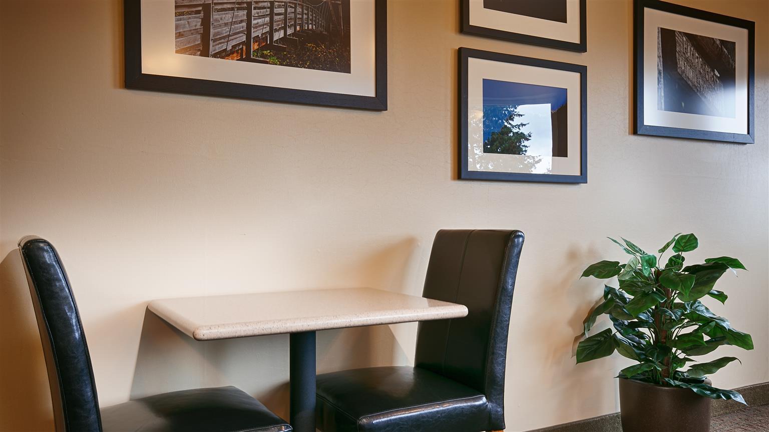 Best Western Plus Columbia River Inn Cascade Locks Luaran gambar