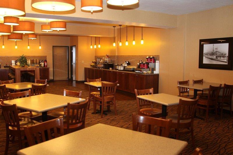 Best Western Plus Columbia River Inn Cascade Locks Restoran gambar